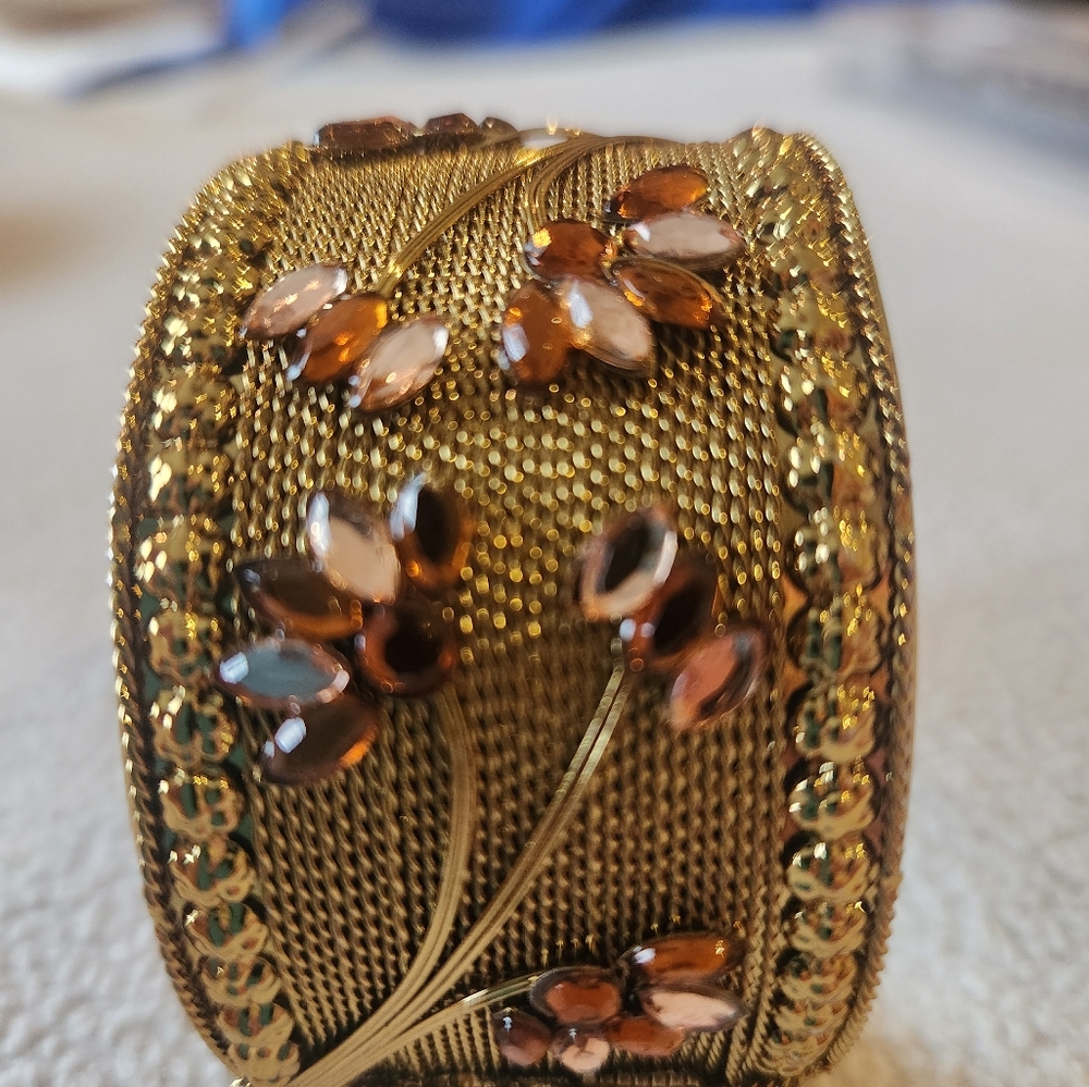 Cuff bracelet